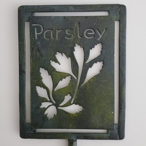 Pier 1 Imports Distressed Metal Cutout Garden Parsley Stake | NWOT | Dark Green - Picture 3 of 4